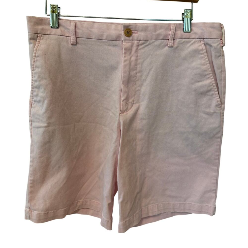 Izod Men's Pink Shorts Size 32 Preppy Chinos Classic Beach Vacation Golf Casual